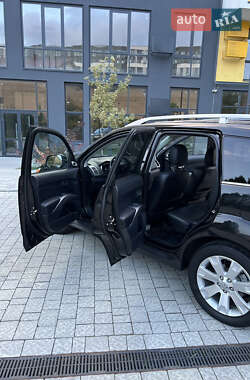 Внедорожник / Кроссовер Mitsubishi Outlander 2009 в 