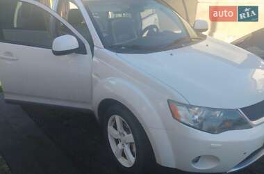 Внедорожник / Кроссовер Mitsubishi Outlander 2008 в 
