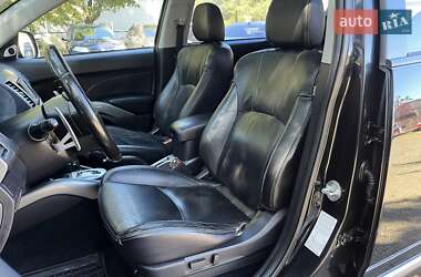 Внедорожник / Кроссовер Mitsubishi Outlander 2008 в 