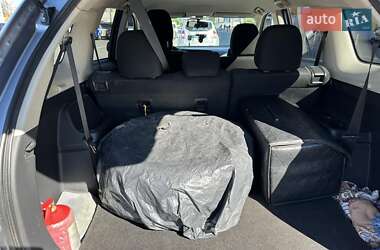Внедорожник / Кроссовер Mitsubishi Outlander 2014 в 