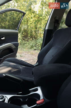Внедорожник / Кроссовер Mitsubishi Outlander 2007 в 