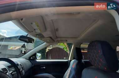 Позашляховик / Кросовер Mitsubishi Outlander 2012 в 
