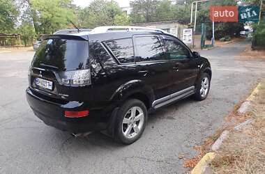 Внедорожник / Кроссовер Mitsubishi Outlander 2008 в 