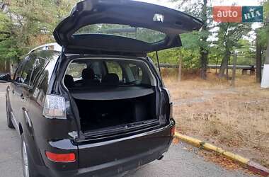 Внедорожник / Кроссовер Mitsubishi Outlander 2008 в 