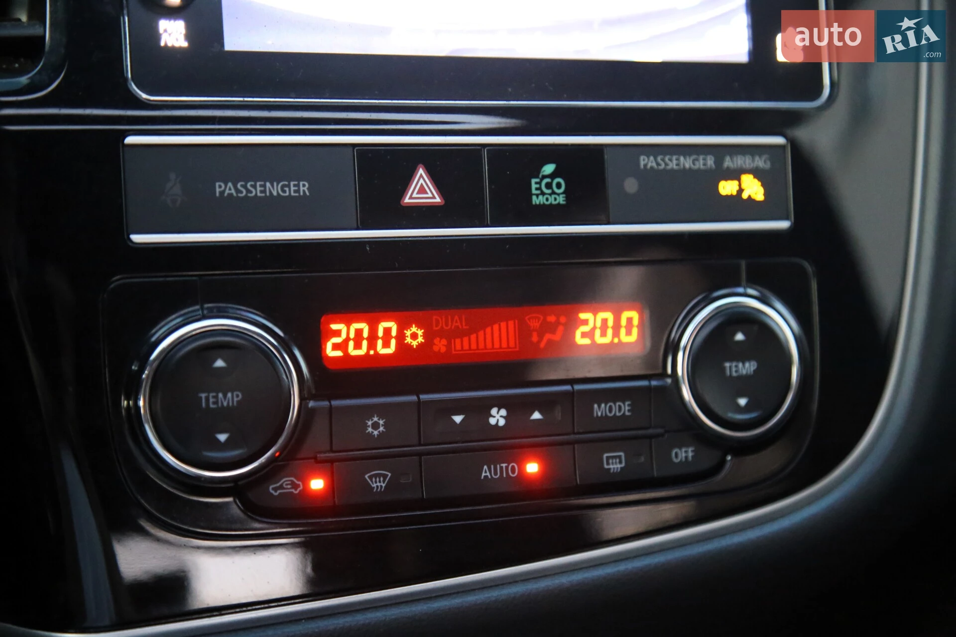 2018 Mitsubishi Outlander - мініатюра 17