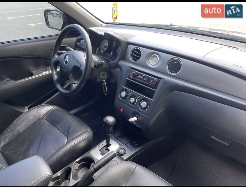 Позашляховик / Кросовер Mitsubishi Outlander 2006 в Черкасах