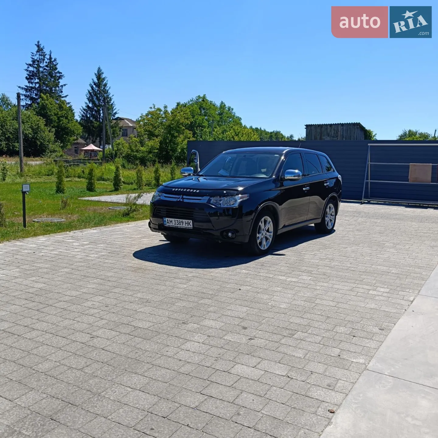 2014 Mitsubishi Outlander - фото 1