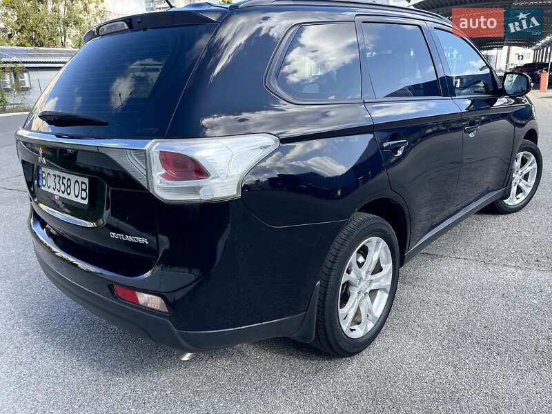 Внедорожник / Кроссовер Mitsubishi Outlander 2013 в Львове фото 7 Внедорожник / Кроссовер Mitsubishi Outlander 2013 в Львове