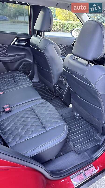 Внедорожник / Кроссовер Mitsubishi Outlander 2023 в Днепре фото 55 Внедорожник / Кроссовер Mitsubishi Outlander 2023 в Днепре