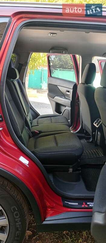Внедорожник / Кроссовер Mitsubishi Outlander 2018 в Кропивницком фото 12 Внедорожник / Кроссовер Mitsubishi Outlander 2018 в Кропивницком