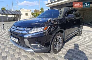 Внедорожник / Кроссовер Mitsubishi Outlander 2016 в Белой Церкви