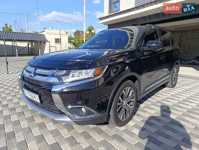 Mitsubishi Outlander 2016