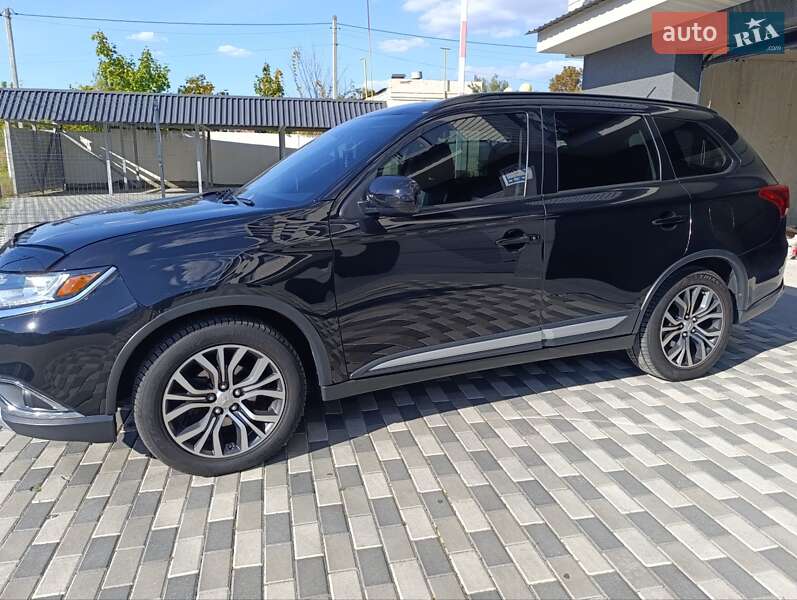 Позашляховик / Кросовер Mitsubishi Outlander 2016 в Білій Церкві фото 35 Позашляховик / Кросовер Mitsubishi Outlander 2016 в Білій Церкві