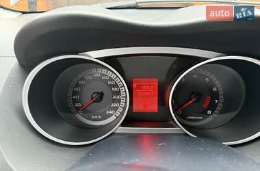 Внедорожник / Кроссовер Mitsubishi Outlander 2008 в 