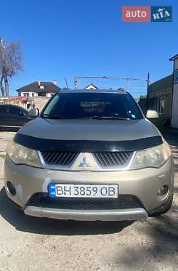 Внедорожник / Кроссовер Mitsubishi Outlander 2007 в 