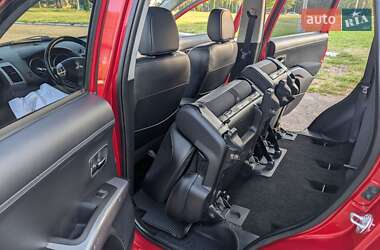Внедорожник / Кроссовер Mitsubishi Outlander 2010 в 
