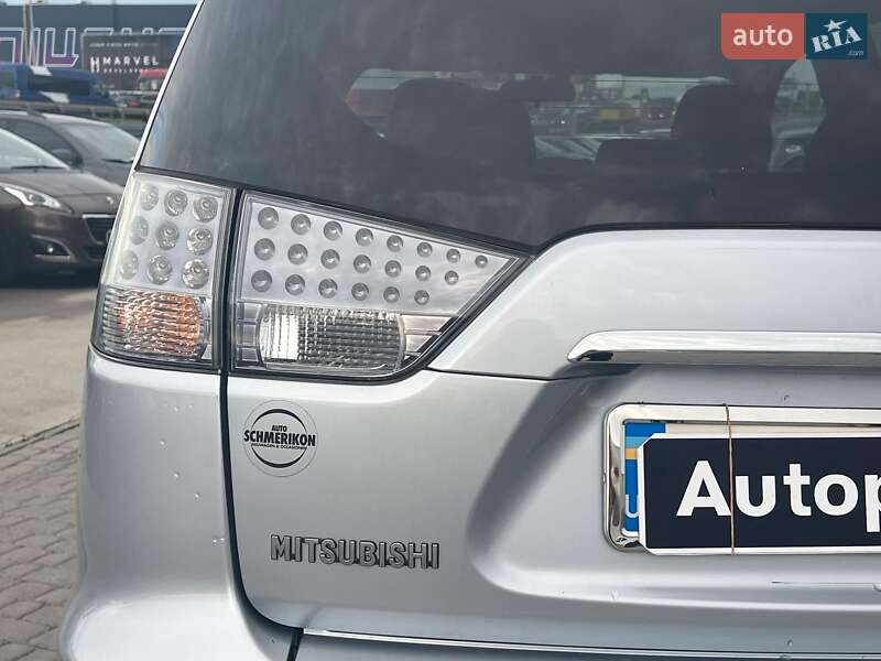 Позашляховик / Кросовер Mitsubishi Outlander 2012 в Львові фото 28 Позашляховик / Кросовер Mitsubishi Outlander 2012 в Львові