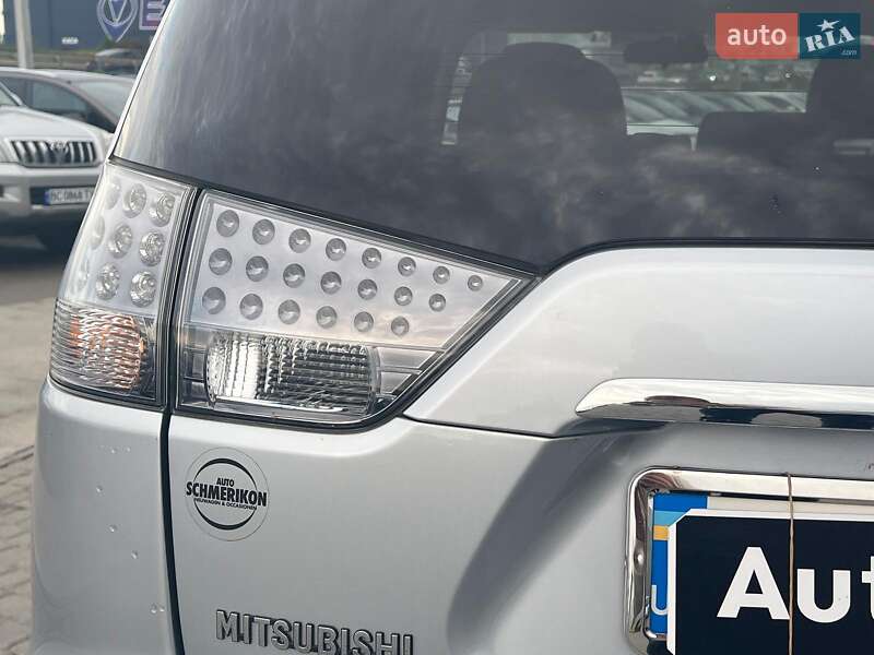 Позашляховик / Кросовер Mitsubishi Outlander 2012 в Львові фото 36 Позашляховик / Кросовер Mitsubishi Outlander 2012 в Львові