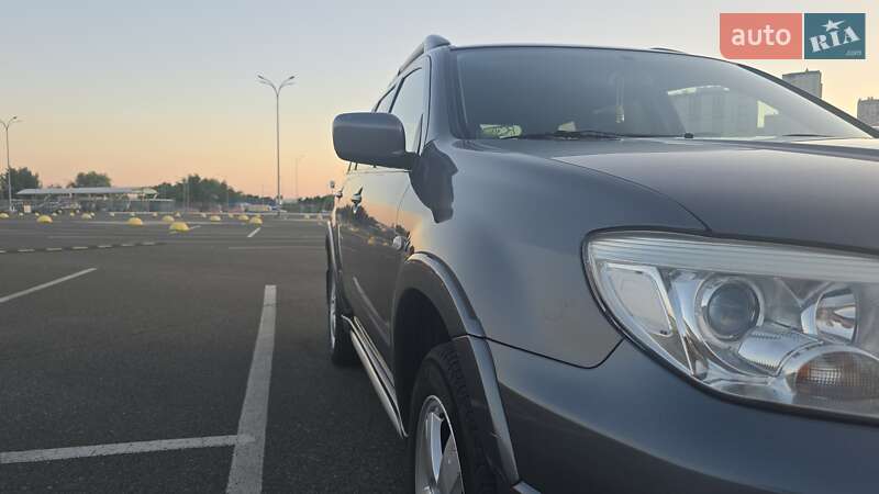 Внедорожник / Кроссовер Mitsubishi Outlander 2007 в Киеве
