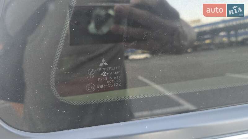 Внедорожник / Кроссовер Mitsubishi Outlander 2007 в Киеве