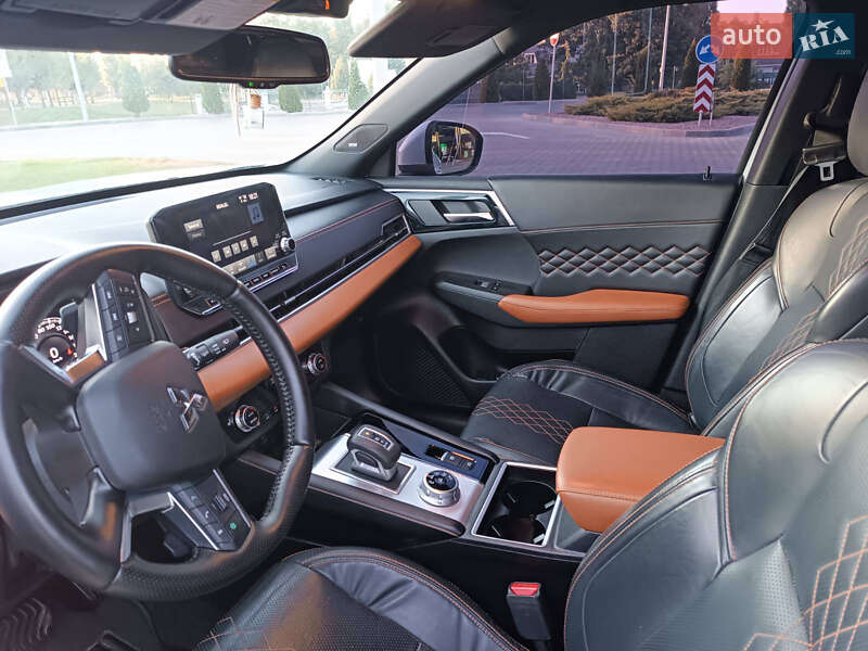 Внедорожник / Кроссовер Mitsubishi Outlander 2022 в Кременчуге