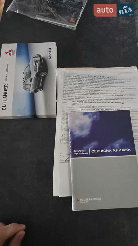 Внедорожник / Кроссовер Mitsubishi Outlander 2007 в Киеве