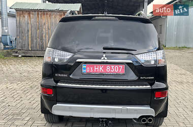 Внедорожник / Кроссовер Mitsubishi Outlander 2011 в 