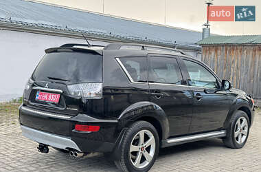 Внедорожник / Кроссовер Mitsubishi Outlander 2011 в 