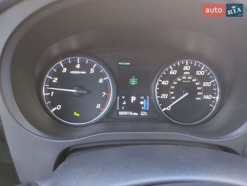 Внедорожник / Кроссовер Mitsubishi Outlander 2019 в Полтаве