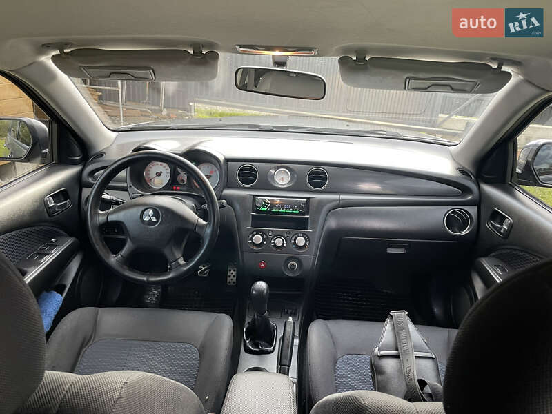 Внедорожник / Кроссовер Mitsubishi Outlander 2006 в Трускавце