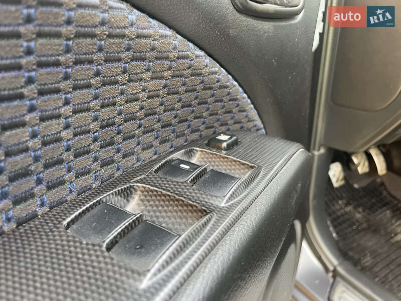 Внедорожник / Кроссовер Mitsubishi Outlander 2006 в Трускавце