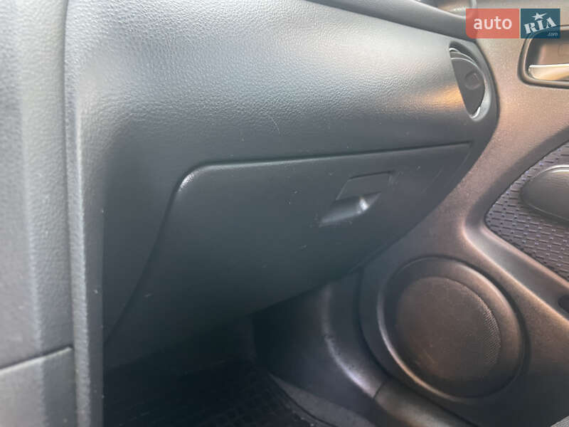 Внедорожник / Кроссовер Mitsubishi Outlander 2006 в Трускавце