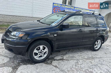 Внедорожник / Кроссовер Mitsubishi Outlander 2004 в 