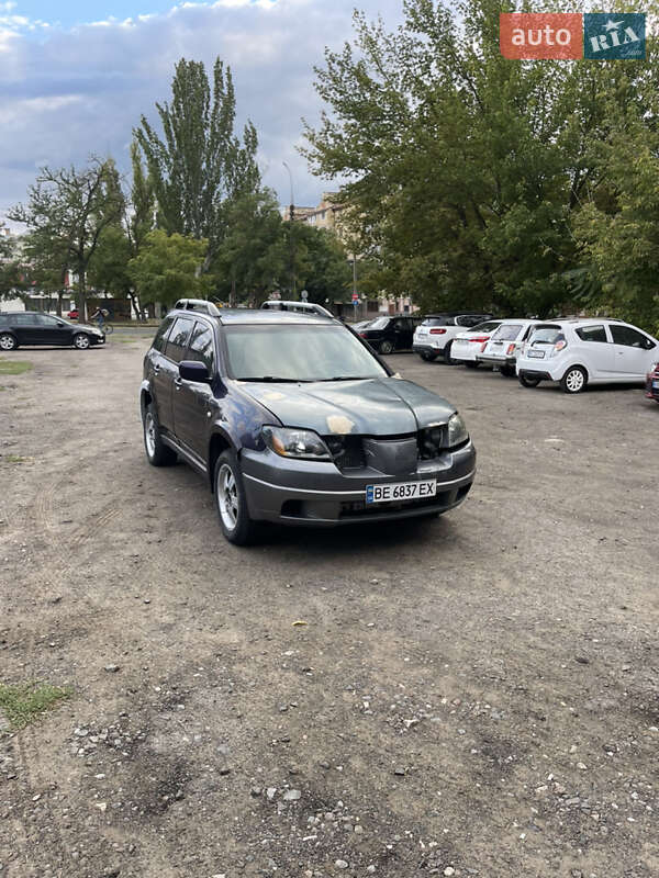 Mitsubishi Outlander 2004