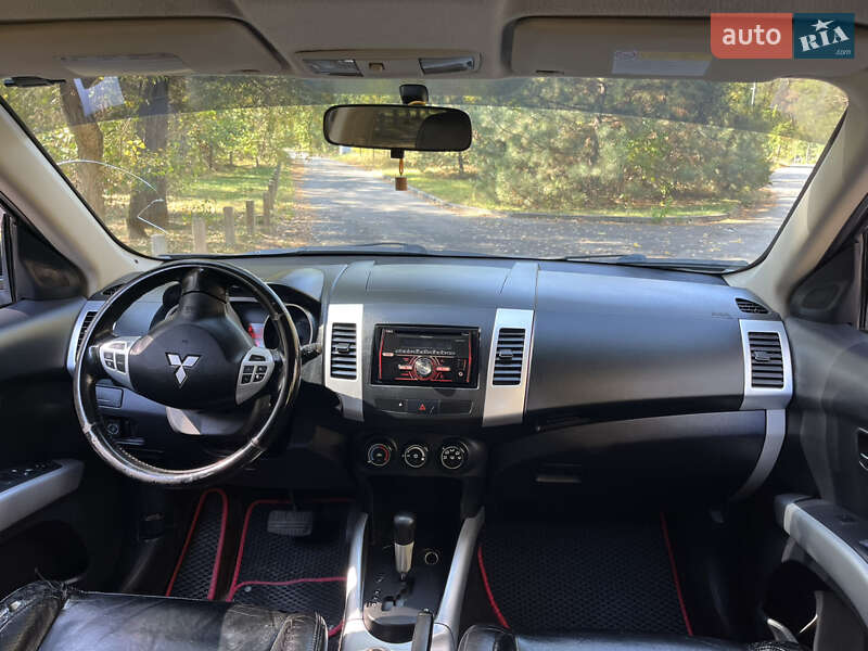 Внедорожник / Кроссовер Mitsubishi Outlander 2007 в Новомосковске