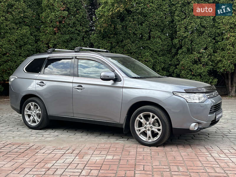 Позашляховик / Кросовер Mitsubishi Outlander 2013 в Білій Церкві