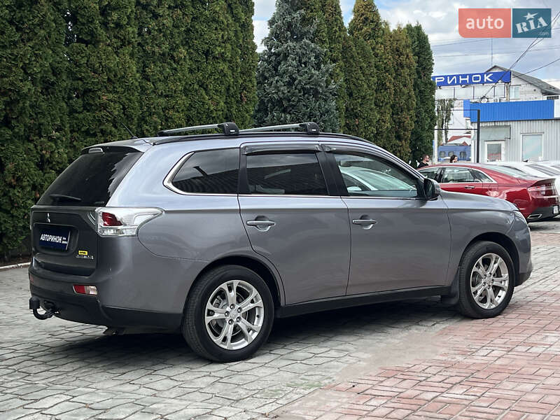 Позашляховик / Кросовер Mitsubishi Outlander 2013 в Білій Церкві