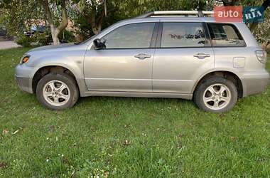 Внедорожник / Кроссовер Mitsubishi Outlander 2005 в 