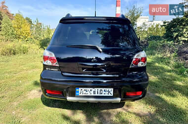 Внедорожник / Кроссовер Mitsubishi Outlander 2008 в 