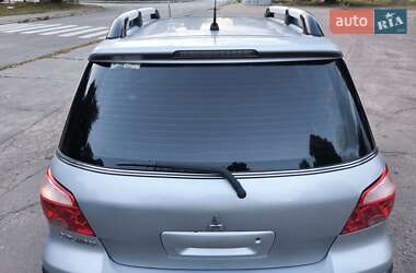 Внедорожник / Кроссовер Mitsubishi Outlander 2006 в 