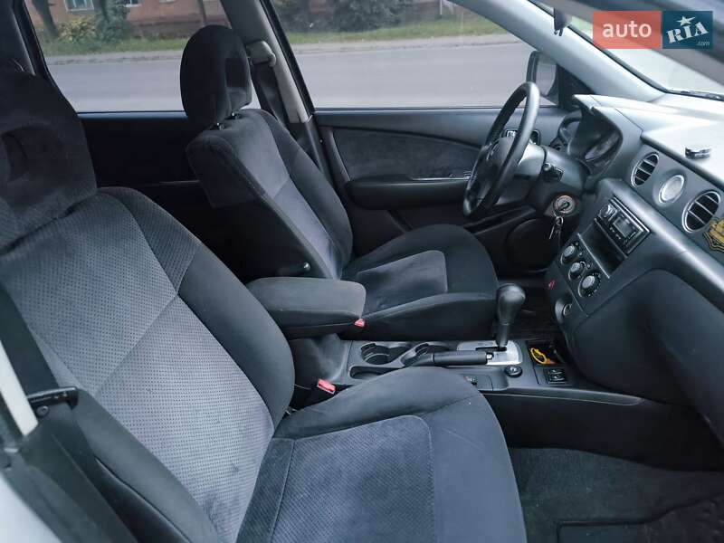 Внедорожник / Кроссовер Mitsubishi Outlander 2006 в Чернигове фото 18 Внедорожник / Кроссовер Mitsubishi Outlander 2006 в Чернигове