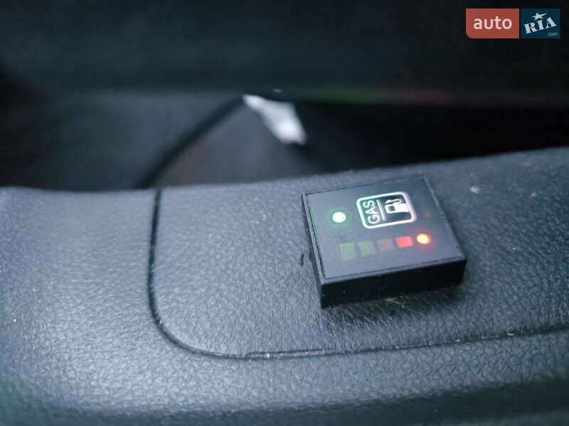 Внедорожник / Кроссовер Mitsubishi Outlander 2006 в Чернигове фото 23 Внедорожник / Кроссовер Mitsubishi Outlander 2006 в Чернигове