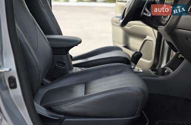 Внедорожник / Кроссовер Mitsubishi Outlander 2015 в 