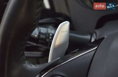 Внедорожник / Кроссовер Mitsubishi Outlander 2015 в 