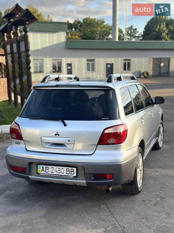 Внедорожник / Кроссовер Mitsubishi Outlander 2008 в Тростянце