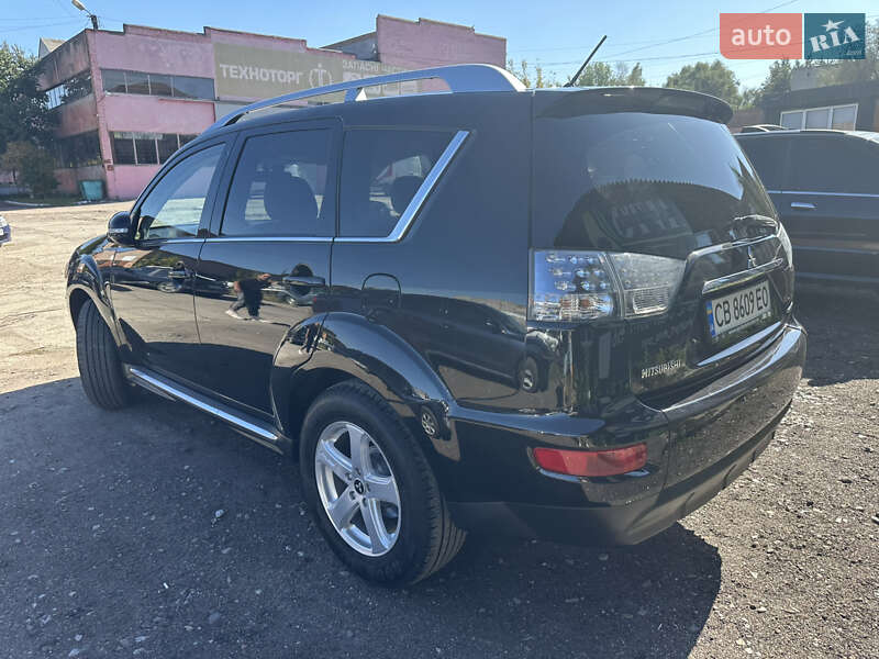 Позашляховик / Кросовер Mitsubishi Outlander 2009 в Ніжині