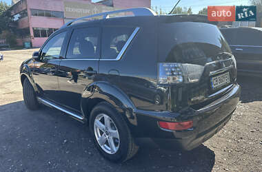 Внедорожник / Кроссовер Mitsubishi Outlander 2009 в 