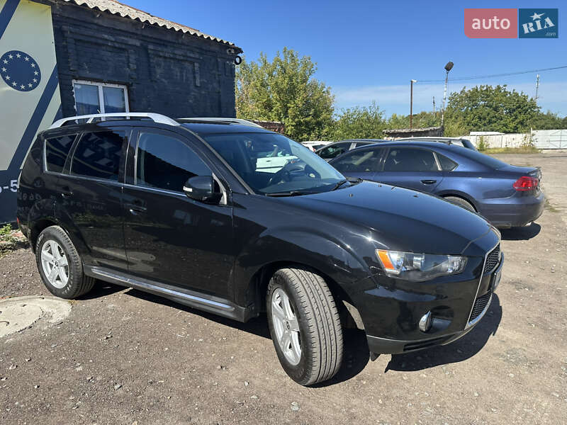 Позашляховик / Кросовер Mitsubishi Outlander 2009 в Ніжині