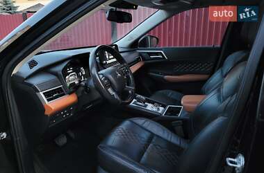 Внедорожник / Кроссовер Mitsubishi Outlander 2022 в 