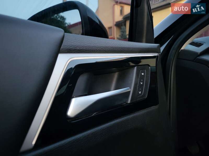 Позашляховик / Кросовер Mitsubishi Outlander 2022 в Львові